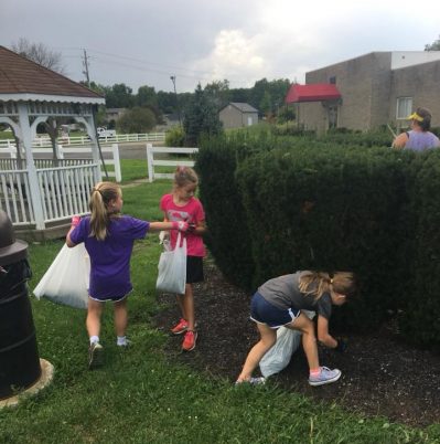 Girl Scouts picking up trash at Angel's Pass